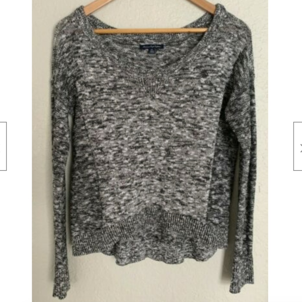 American Eagle Gray Shimmer Sweater Sz Small